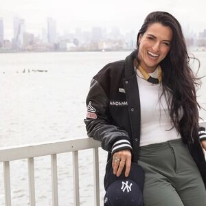 Meet your Posher, Shana